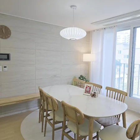 Villa Seongsan Atelier